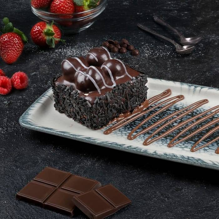 Siyah Profterollü Mono